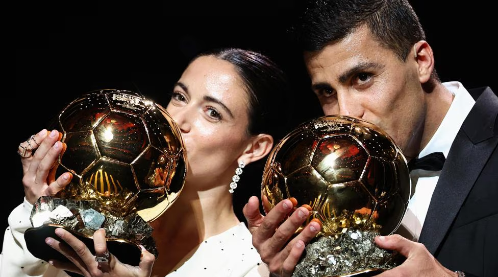 Duo Spanyol, Aitana Bonmati (kiri) dan Rodri, memenangi Ballon d'or 2024. (Foto/UEFA)