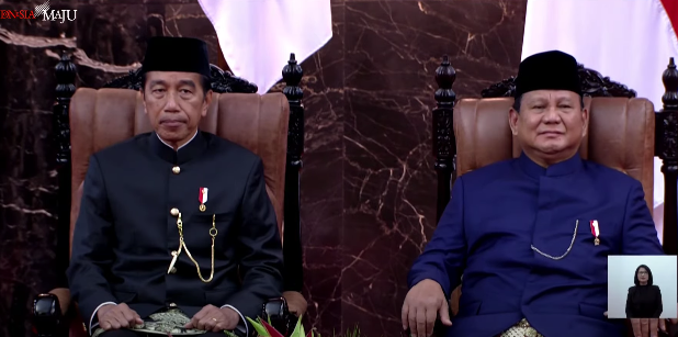 Presiden Jokowi dan Presiden Terpilih Indonesia Prabowo Subianto saat sidang paripurna MPR pelantikan presiden. (Foto/tangkapan layar YouTube Setpres)