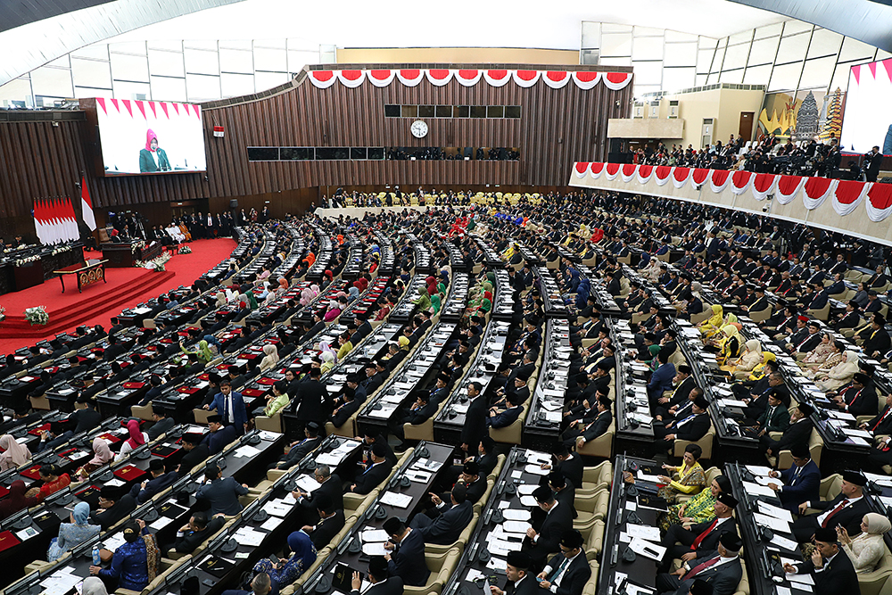 Situasi ruang pelantikan anggota dewan. (BeritaNasional/Elvis).