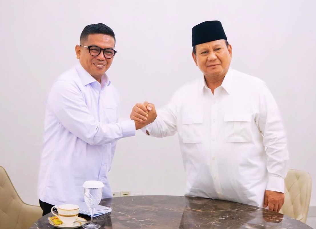 Calon Gubernur Banten Andra Soni (kiri) dan Ketua Umum Gerindra Prabowo Subianto (kanan). (Foto/istimewa).