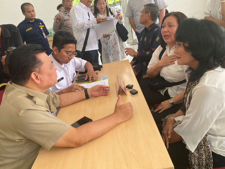 Warga Graha Cempaka Mas datangi Balai Kota DKI, minta penyelesaian konflik PPRS. (Foto/Doc. Pemprov DKI)