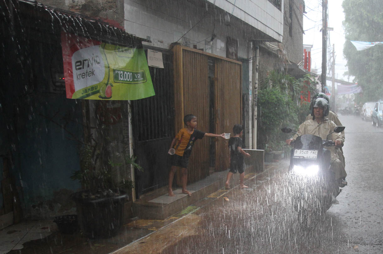 Hujan Diprediksi Guyur Jakarta Hari Ini. (BeritaNasional/Oke Atmaja).