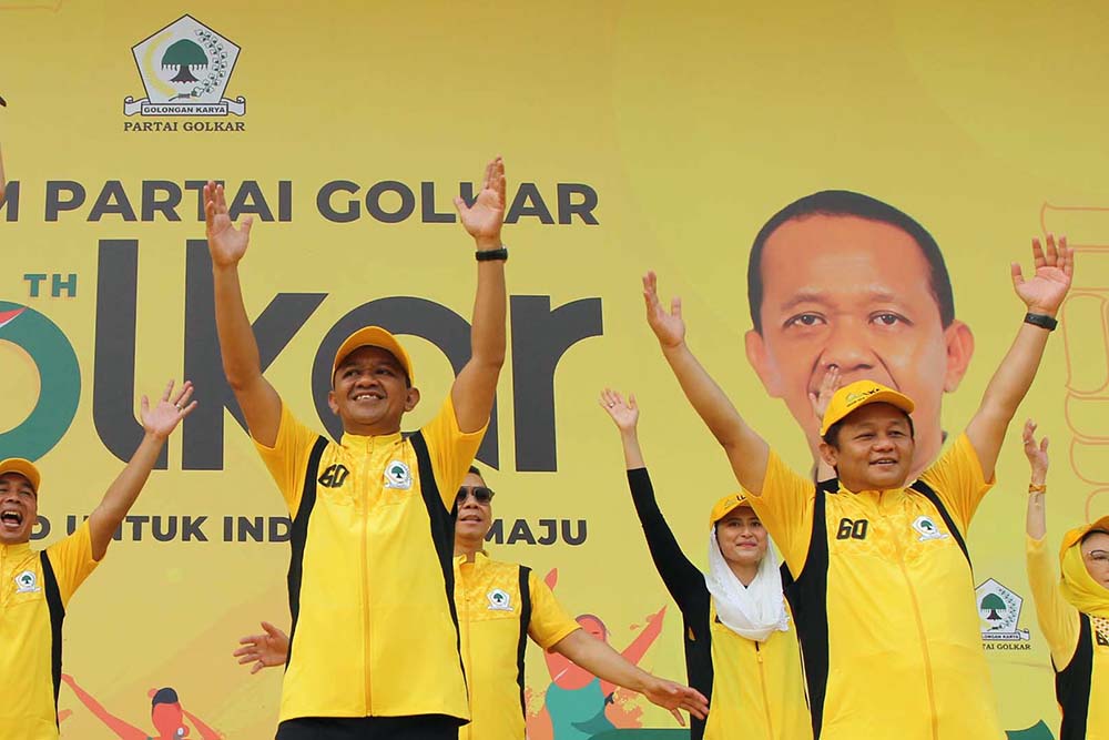 Senam HUT ke 60 Partai Golkar diikuti secara daring di seluruh Kantor DPD Partai Golkar tingkat Provinsi dan Kabupaten/Kota di seluruh Indonesia. (BeritaNasional/Elvis Sendouw)