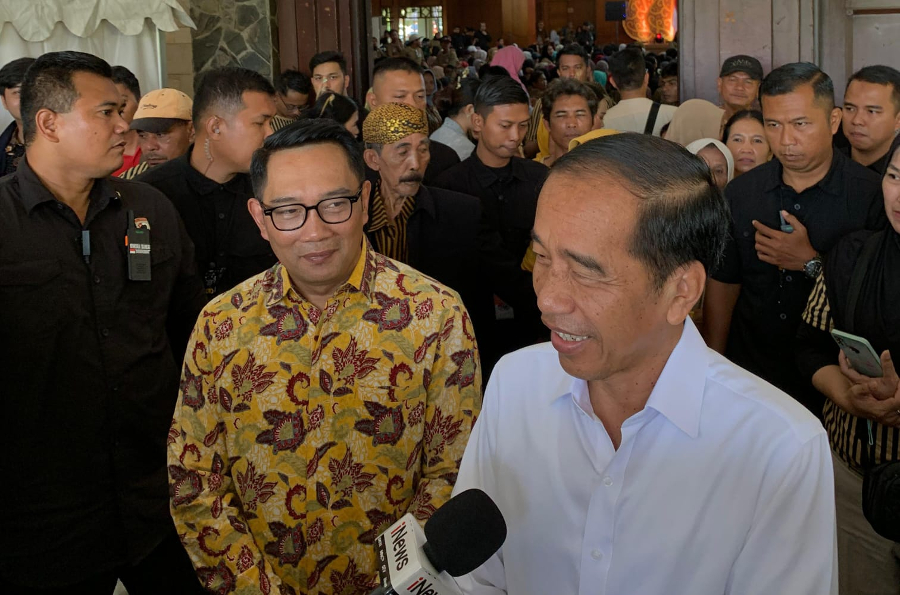 Momen Jokowi bergabung dalam kampanye Ridwan Kamil di Jakarta. (BeritaNasional/Lydia)