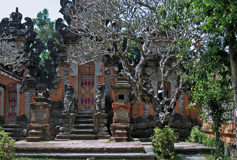 Wisata walking tour di Puri Pemecutan (Foto/Denpasar Kota)