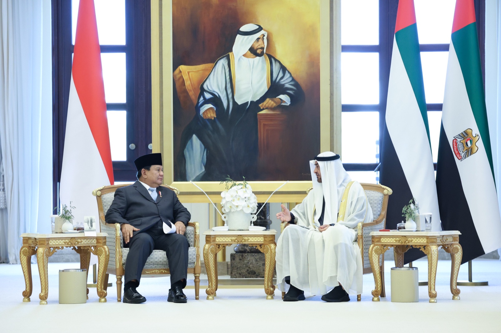 Presiden RI Prabowo Subianto menemui Presiden Uni Emirat Arab (UEA) Mohammed bin Zayed Al Nahyan atau MBZ. (Foto/Tim Prabowo).