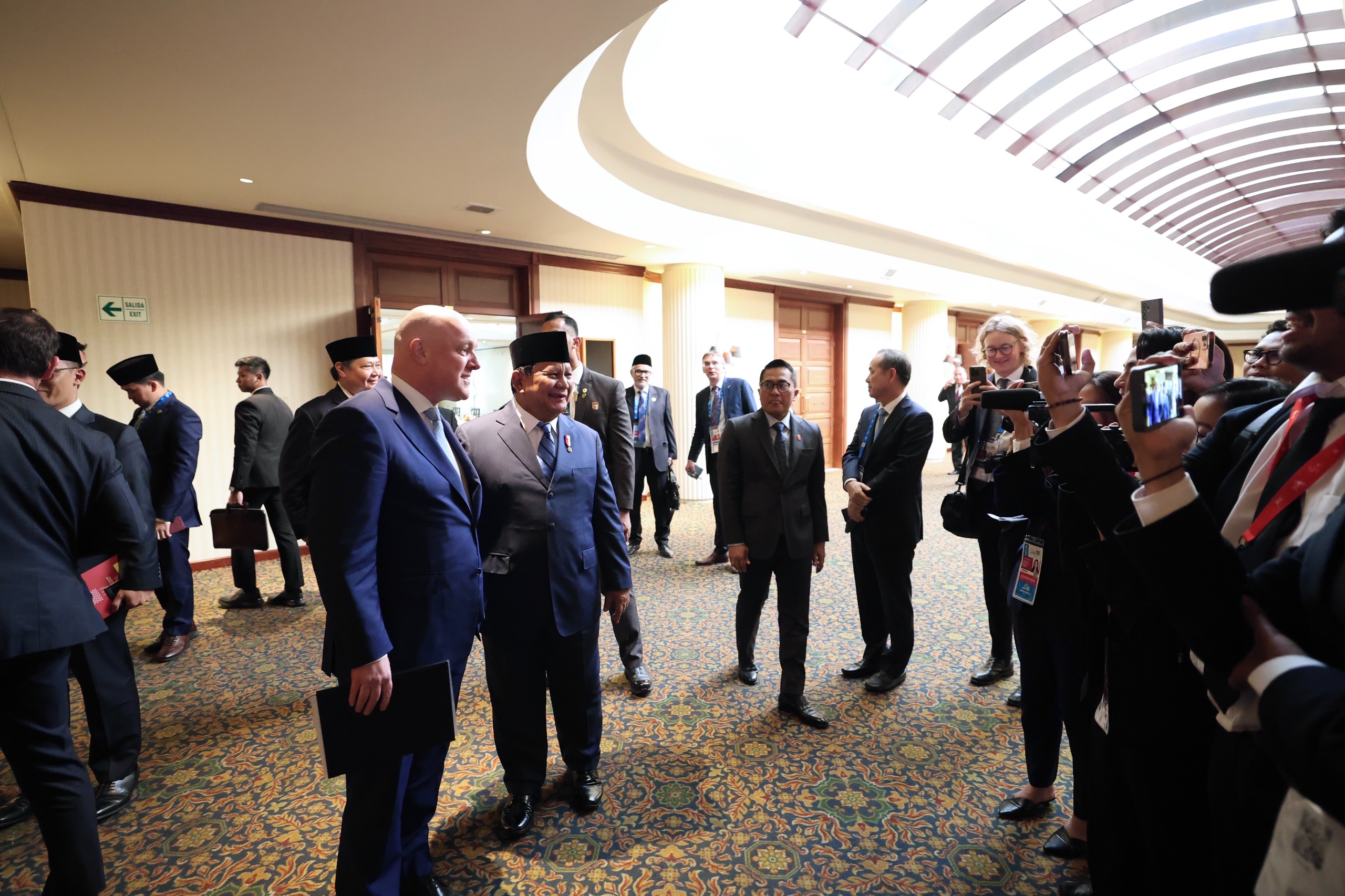 Momen Presiden Prabowo bersama Perdana Menteri Selandia Baru Christopher Luxon. (Foto/Tim Prabowo)