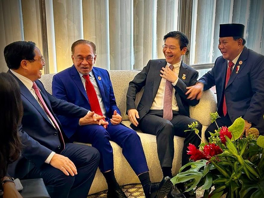 Presiden Indonesia Prabowo Subianto bersama para pimpinan negara di ASEAN di sela-sela kegiatan KTT G20 di Rio de Janeiro, Brasil. (Foto/Instagram/@lawrencewongst)