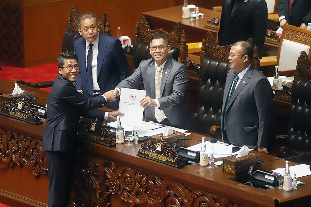 Rapat Paripurna Ke-7 DPR RI Masa Persidangan I Tahun Sidang 2024-2025 di Kompleks Parlemen, Senayan, Jakarta, Selasa (12/11/2024). (BeritaNasional/Elvis Sendouw)