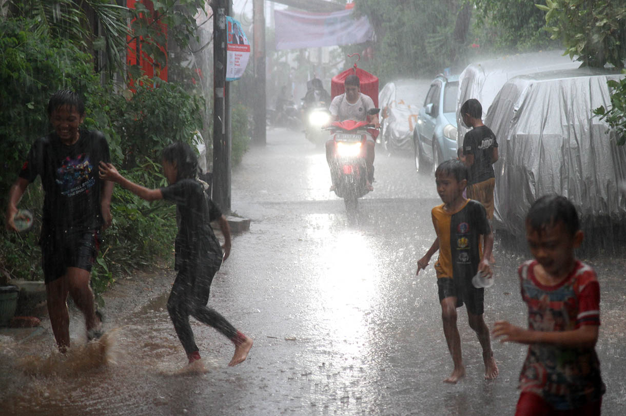 Cuaca hujan melanda wilayah Jakarta. (BeritaNasional/Oke Atmaja).