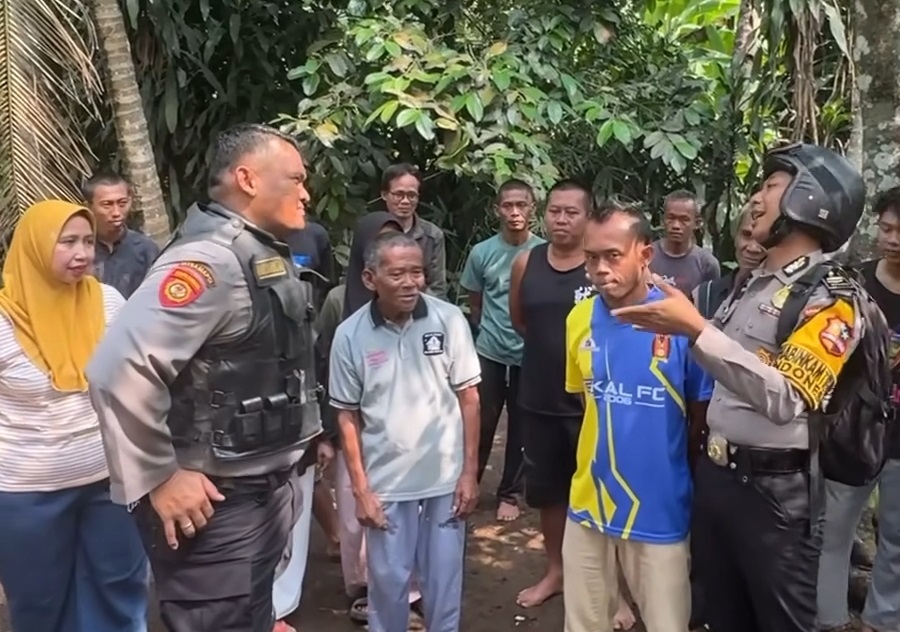 Foto Gunawan 'Sadbor' dan Supendi alias Toed usai ditangguhkan penahanannya (Foto/instagram/@Herman_Hadi_Basuki)