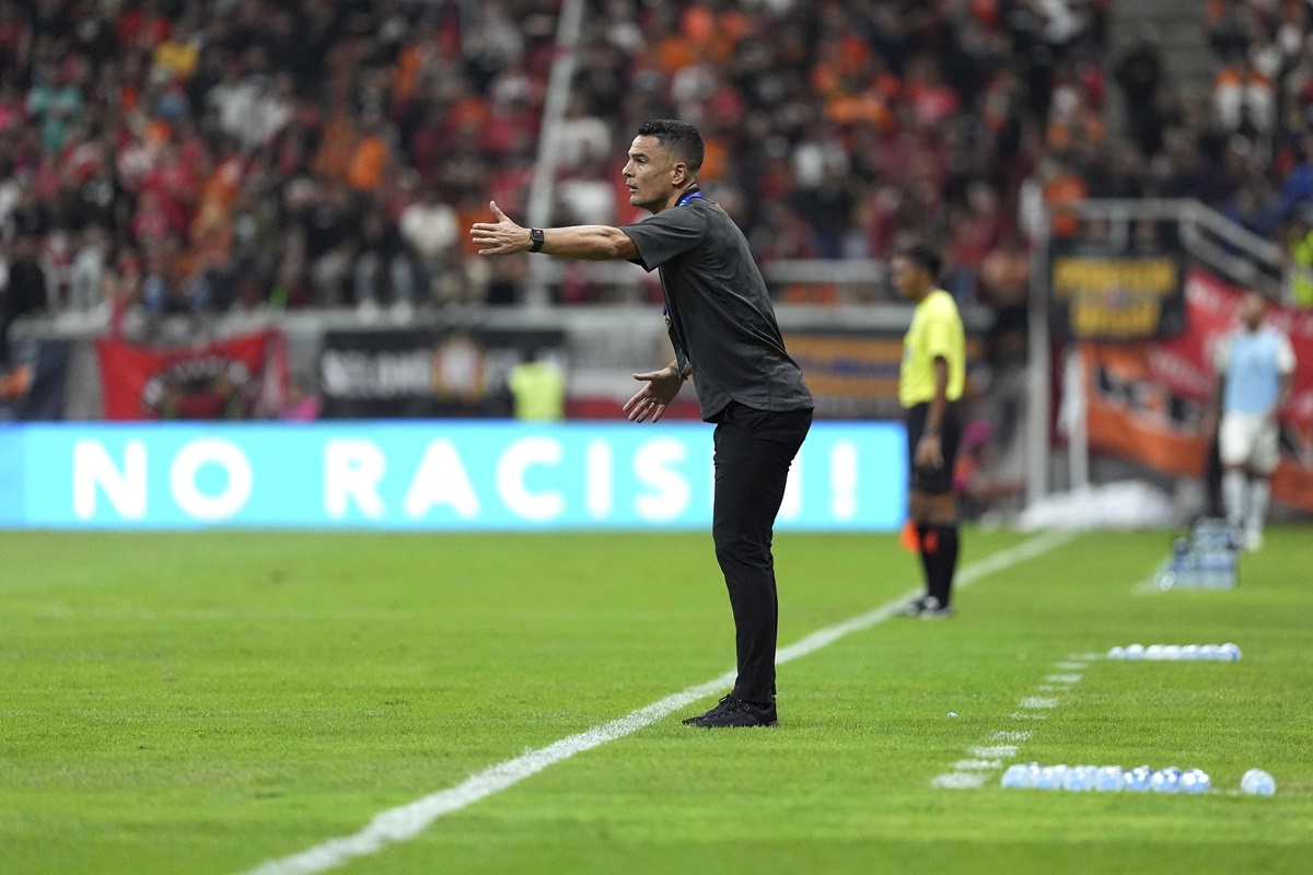 Pelatih Persija Carlos Pena. (Foto/Persija).