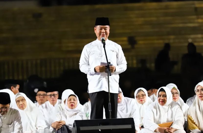 Pj Gubernur DKI Jakarta Teguh Setyabudi menghadiri acara Malam Muhasabah, Dzikir, dan Doa Bersama Akhir Tahun 2024. (Foto/instagram/dishubdkijakarta)