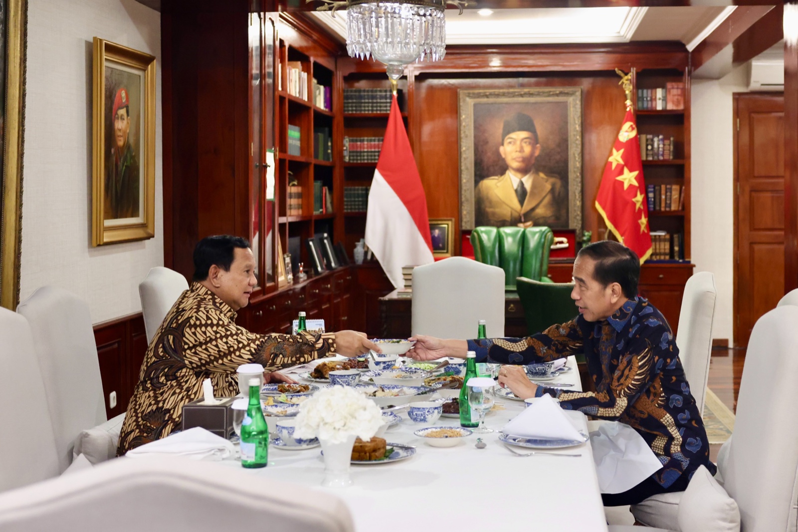 Pertemuan Presiden Prabowo Subianto dan Presiden RI ke-7 Jokowi. (Foto/Tim Prabowo).