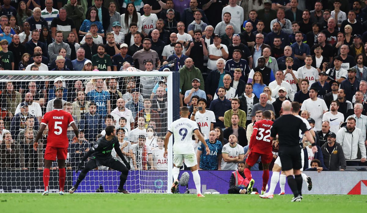 Pertandingan Tottenham vs Liverpool. (Foto/Premier League).