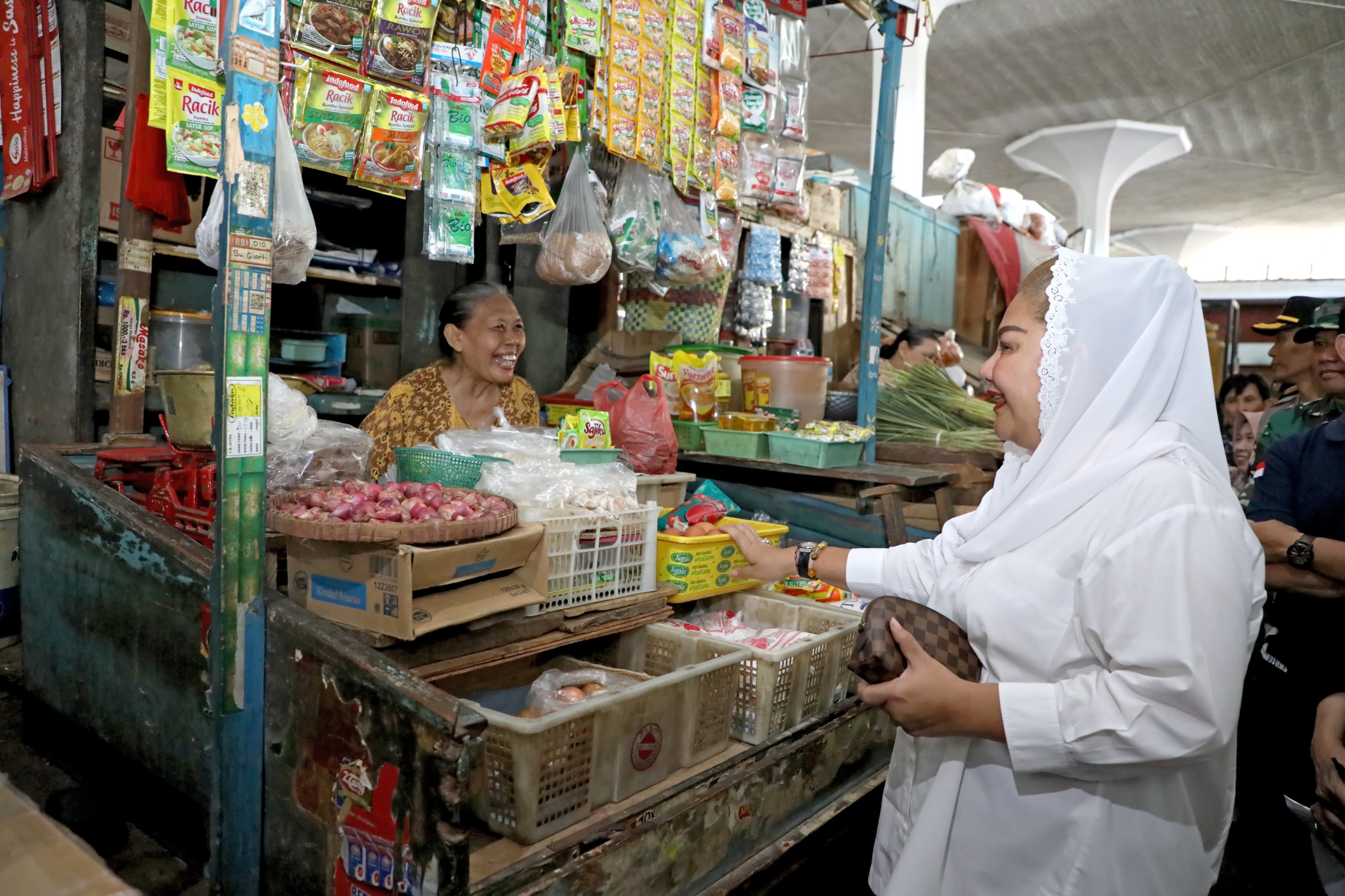 Wali Kota Semarang meninjau salah satu pasar di Kota Semarang. (Foto/Kontributor/Febry)