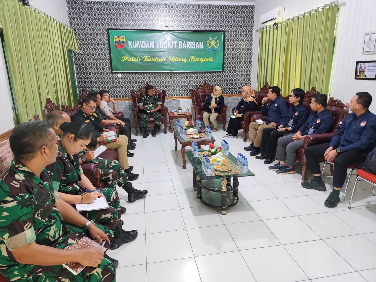 Rapat LPSK dan Kodam I/Bukit Barisan (BeritaNasional/Bachtiarudin Alam)