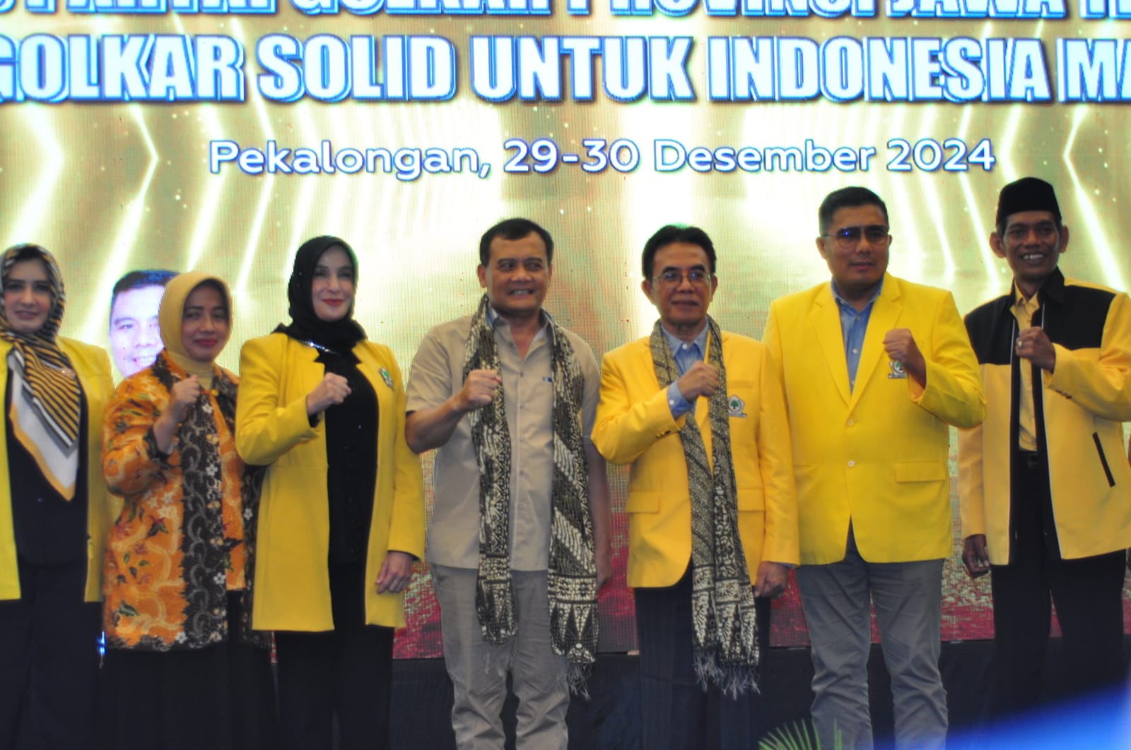 Calon Gubernur Jawa Tengah terpilih Ahmad Luthfi (tengah). (Foto/Febry).