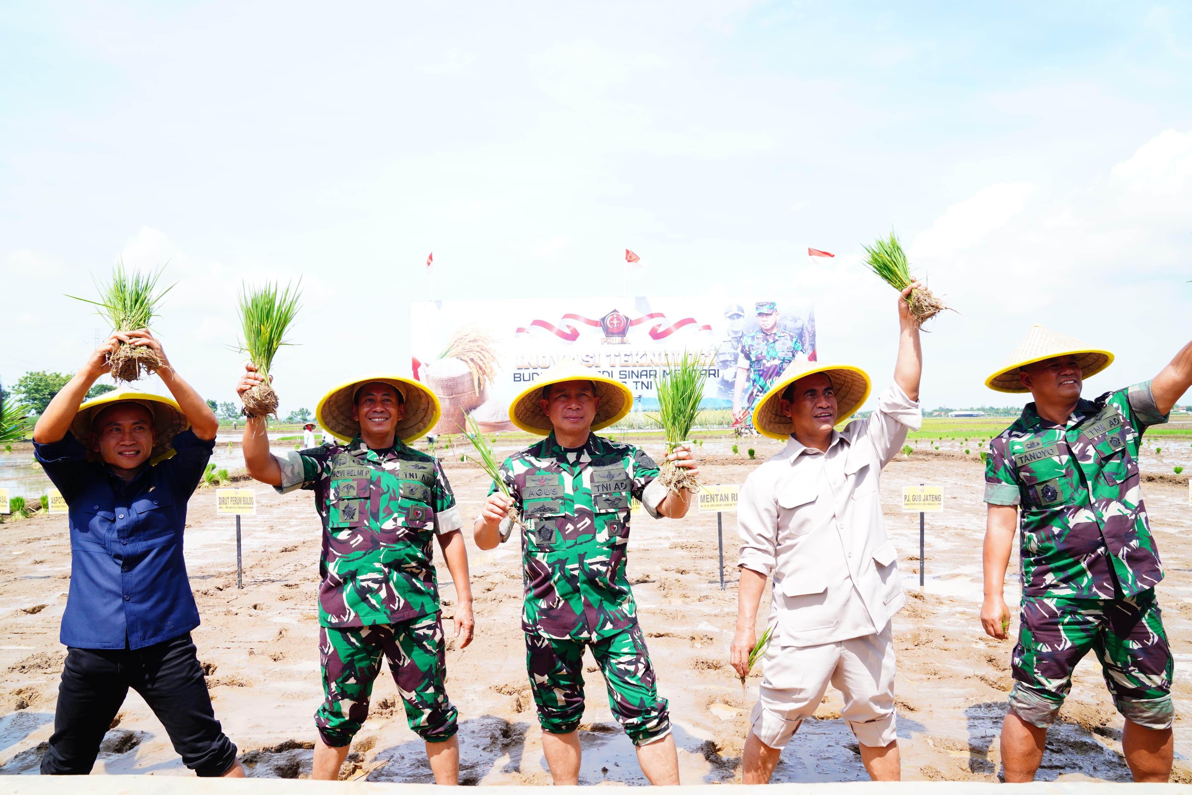 Panglima TNI dan Mentan Amran Perkuat Kolaborasi Wujudkan Swasembada Pangan. (Foto/Puspen TNI).