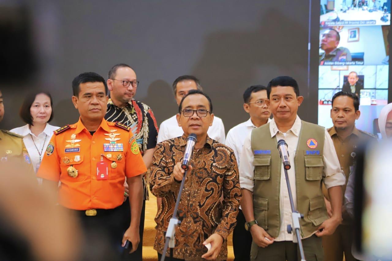 Menko PMK Pratikno usai memimpin Rapat Tingkat Menteri di Kantor Kemenko. (Foto/Kemenko PMK).