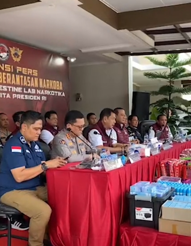 Polisi membeber kasus pengungkapan pabrik narkoba di Bandung