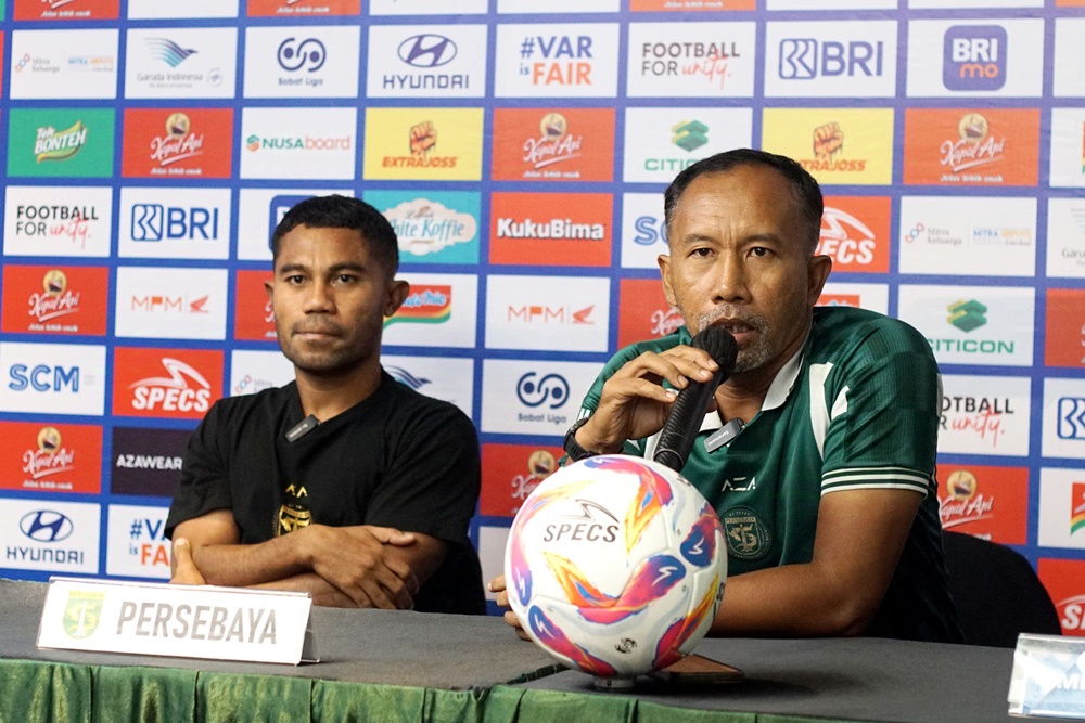 Asisten pelatih Persebaya Uston Nawawi. (Foto/Liga Indonesia Baru).