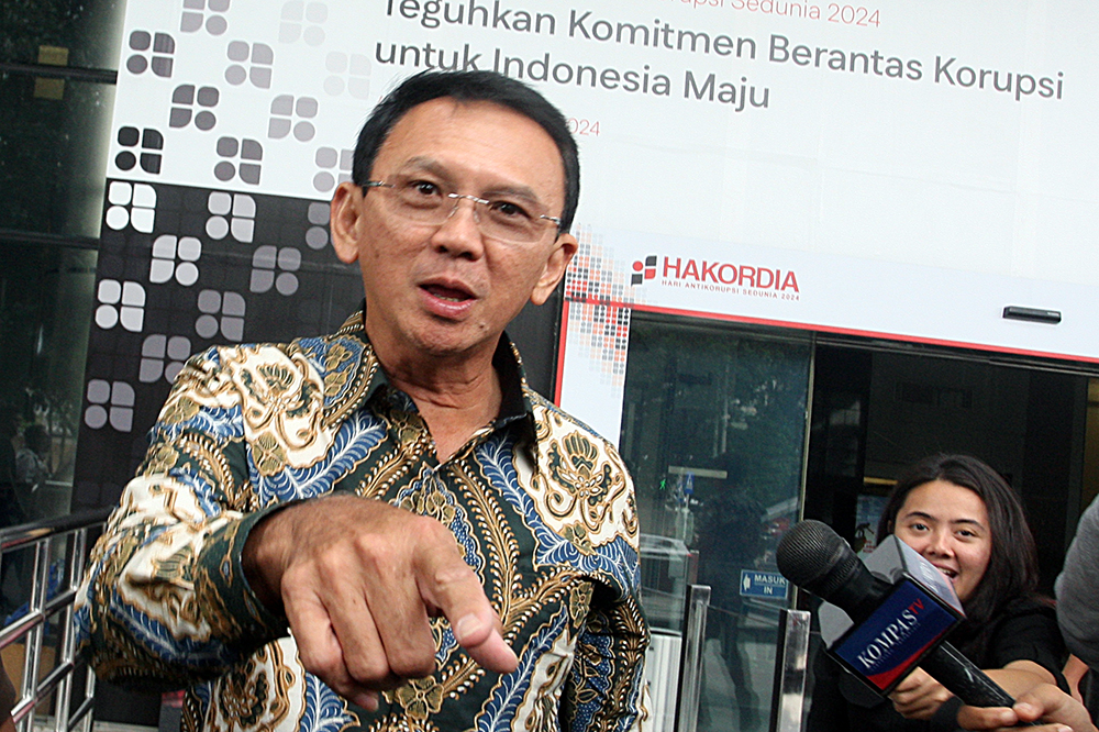 Eks Komisaris Utama PT Pertamina Basuki Tjahaja Purnama alias Ahok memenuhi panggilan KPK. (BeritaNasional/Elvis Sendouw)