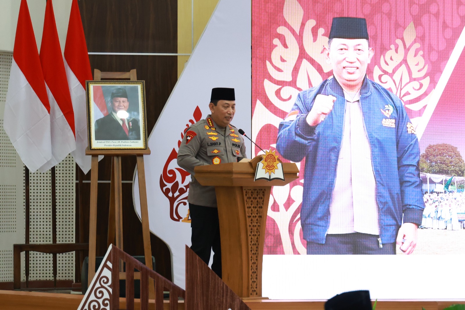 Kapolri Jenderal Polisi Drs. Listyo Sigit Prabowo menghadiri penutupan Musyawarah Pleno Nasional Hima Persis. (Foto/Polri).