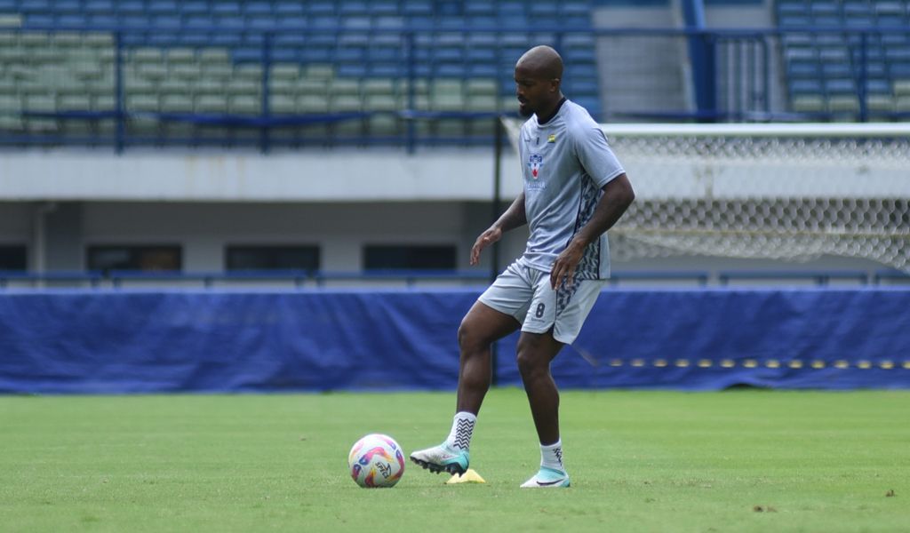 Bomber Persib Bandung, Gervane Kastaneer. (Foto/persib.co.id)