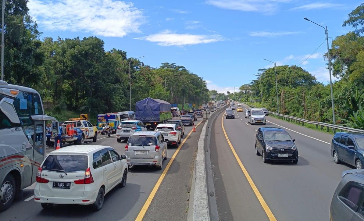 Kecelakaan Beruntun di Tol Cipularang KM 97. (Foto/Jasa Marga).