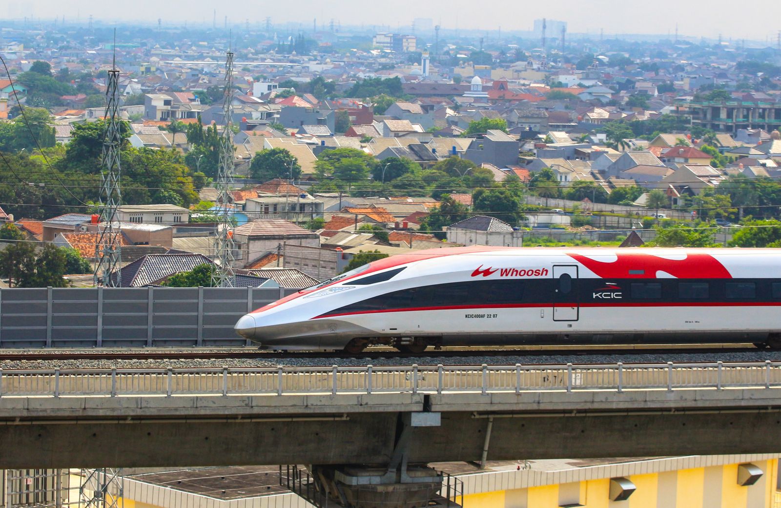 Kereta cepat whoosh. (Foto/KCIC).