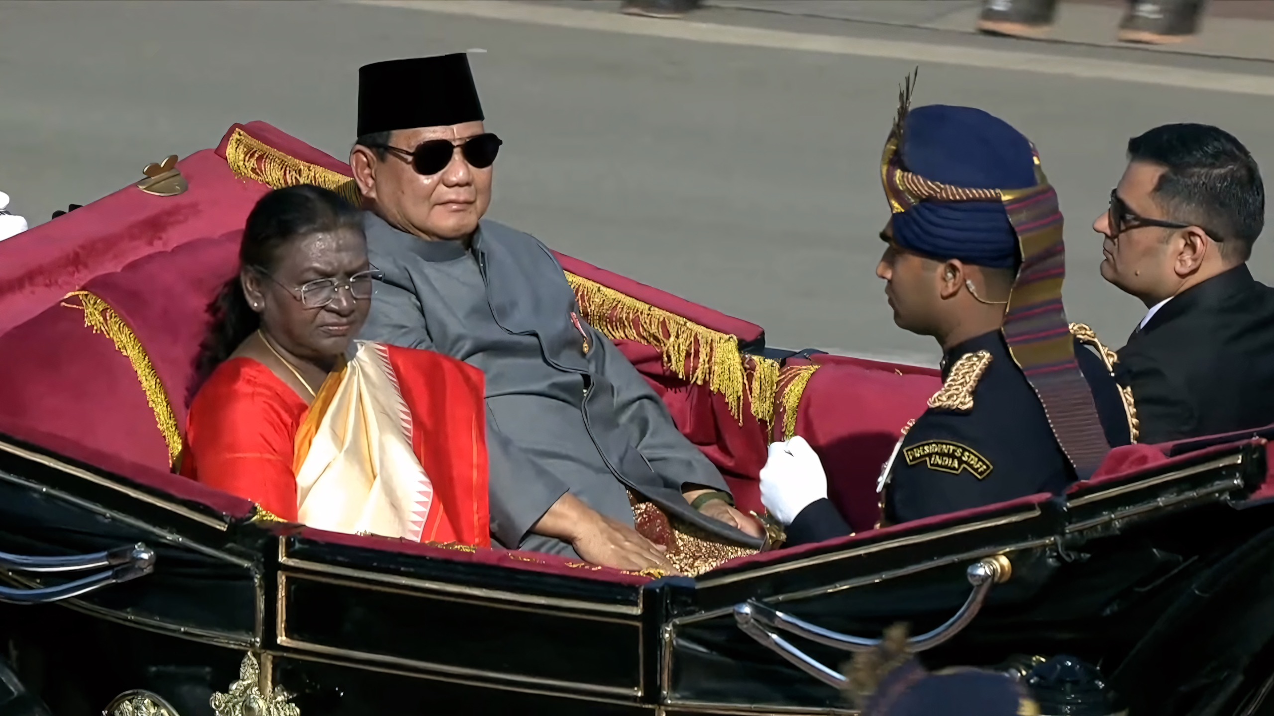 Momen Prabowo Naik Kereta Kuda Bareng Presiden India di Parade Hari Republik. (Foto/Tim Prabowo).