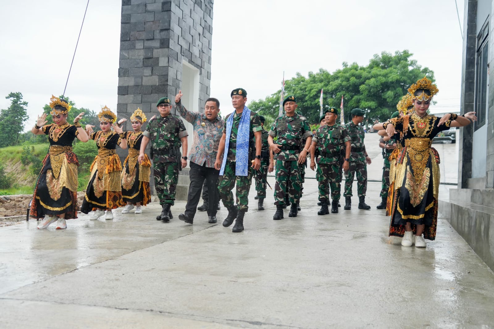 Pangkostrad Bersama Pj Bupati Bekasi Resmikan Pembangunan Yontaipur Kostrad. (Foto/Puspenad).