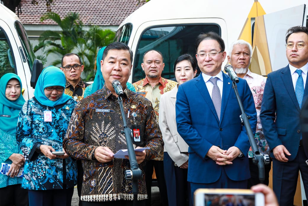 Penjabat (Pj) Gubernur DKI Jakarta Teguh Setyabudi saat terima bantuan mobil SAPA (BeritaNasional/Lydia))