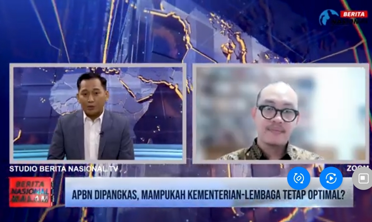 Direktur Eksekutif Celios Bhima Yudhistira saat berdiskusi di Berita Nasional TV. (BeritaNasional/Bachtiarudin)