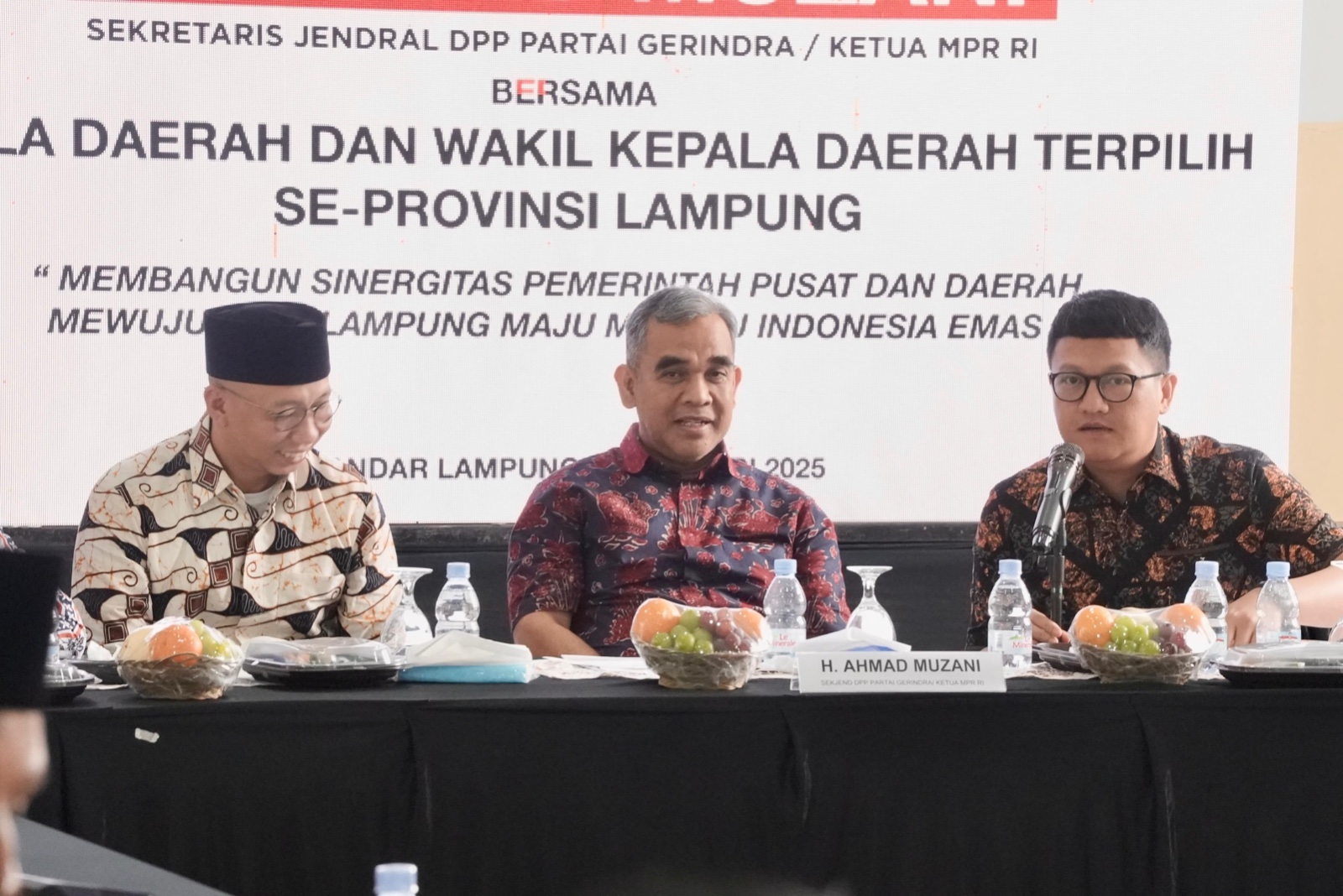 Sekjen Gerindra Ahmad Muzani (tengah) (BeritaNasional/istimewa)