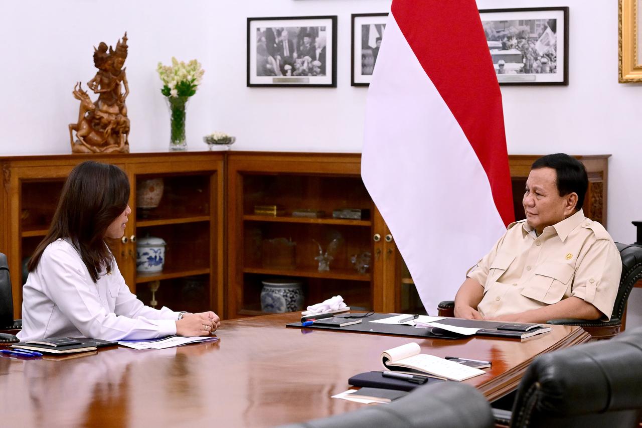 Presiden Prabowo Subianto bersama Menkomdigi Meutya Hafid. (Foto/Tim Media Prabowo)