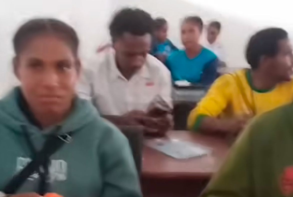 Viral Video Makan Bergizi Gratis di Papua Pegunungan. (Foto/instagram).