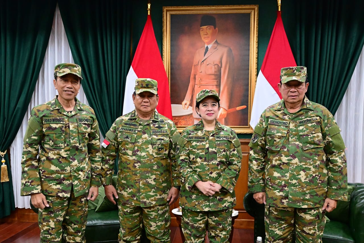 Momen Puan, Prabowo,Jokowi dan SBY Foto Bersama saat Parade Senja. (Foto/istimewa).