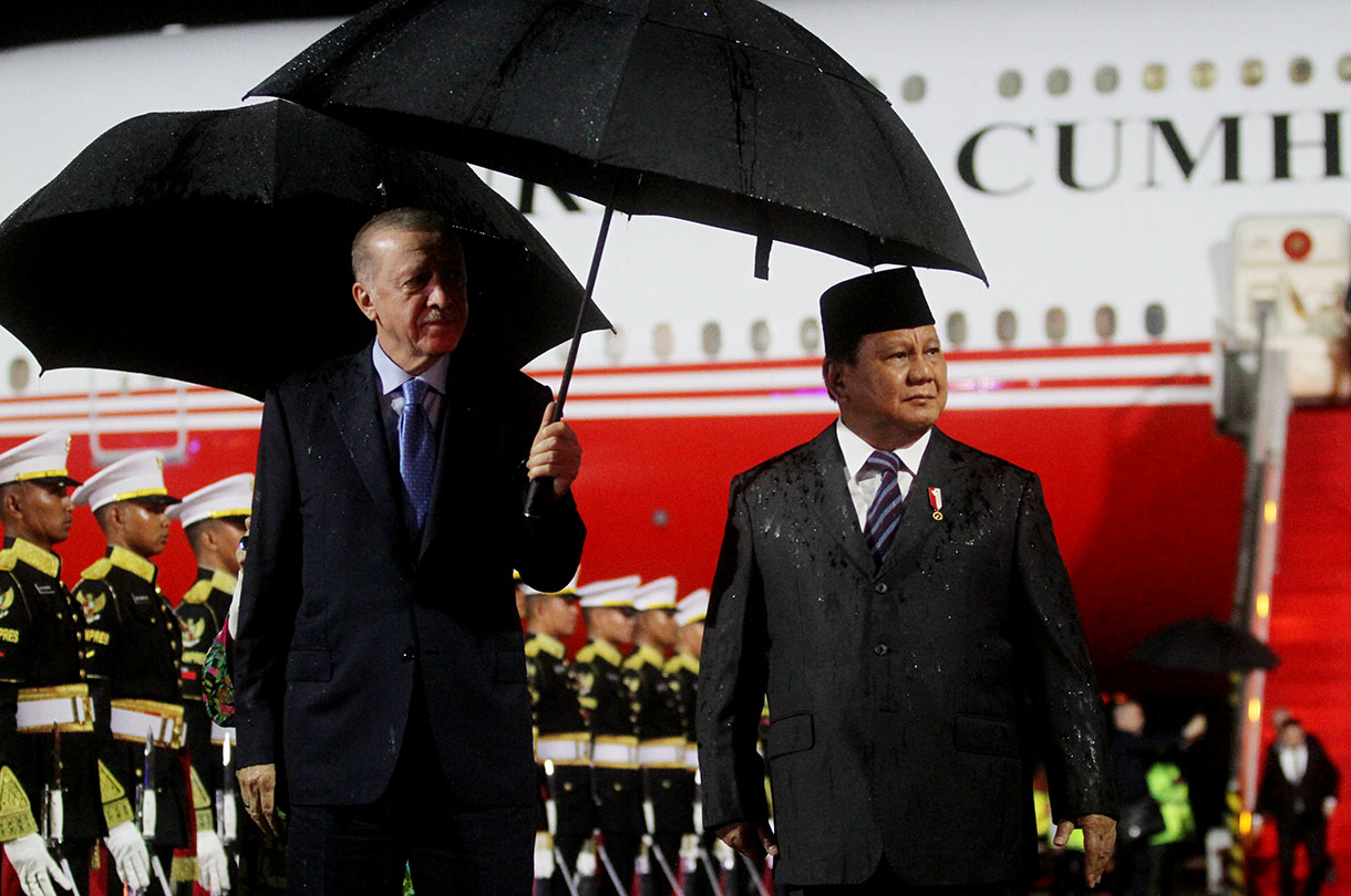 Presiden Prabowo Subianto (kanan) bersama Presiden Turki Recep Tayyip Erdogan. (BeritaNasional/Oke Atmaja).