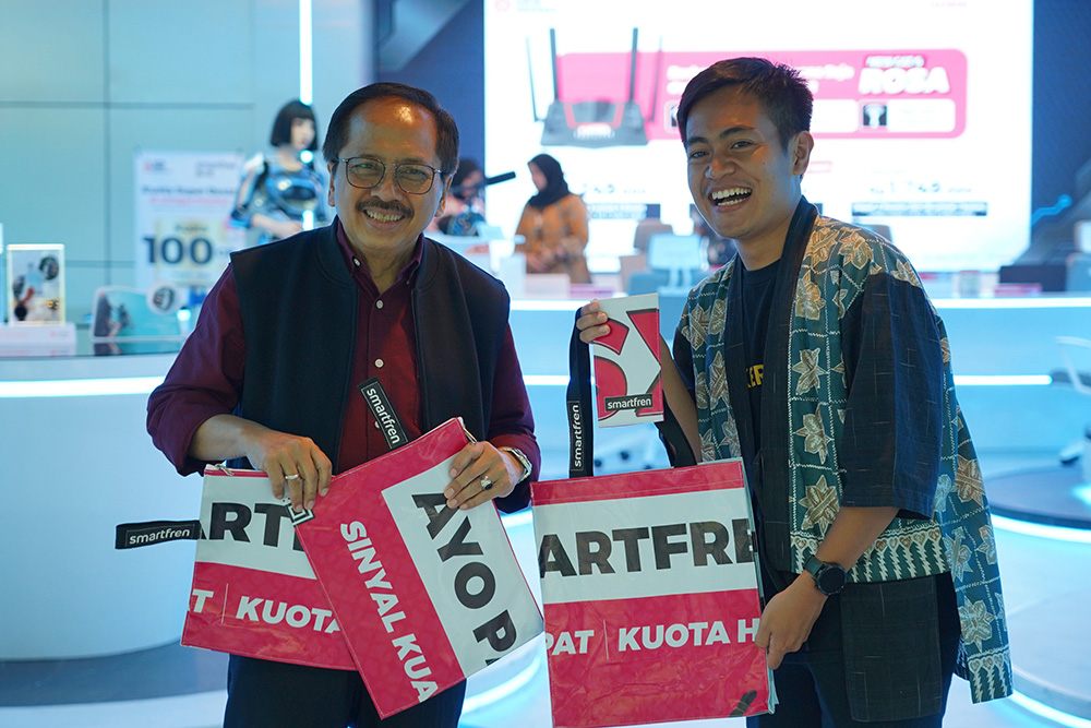 Menyambut Hari Peduli Sampah Nasional, Smartfren menyelenggarakan inisiatif pengelolaan sampah berkelanjutan berupa workshop khusus untuk pegiat lingkungan. (BeritaNasional/Elvis Sendouw/HO Smartfren)