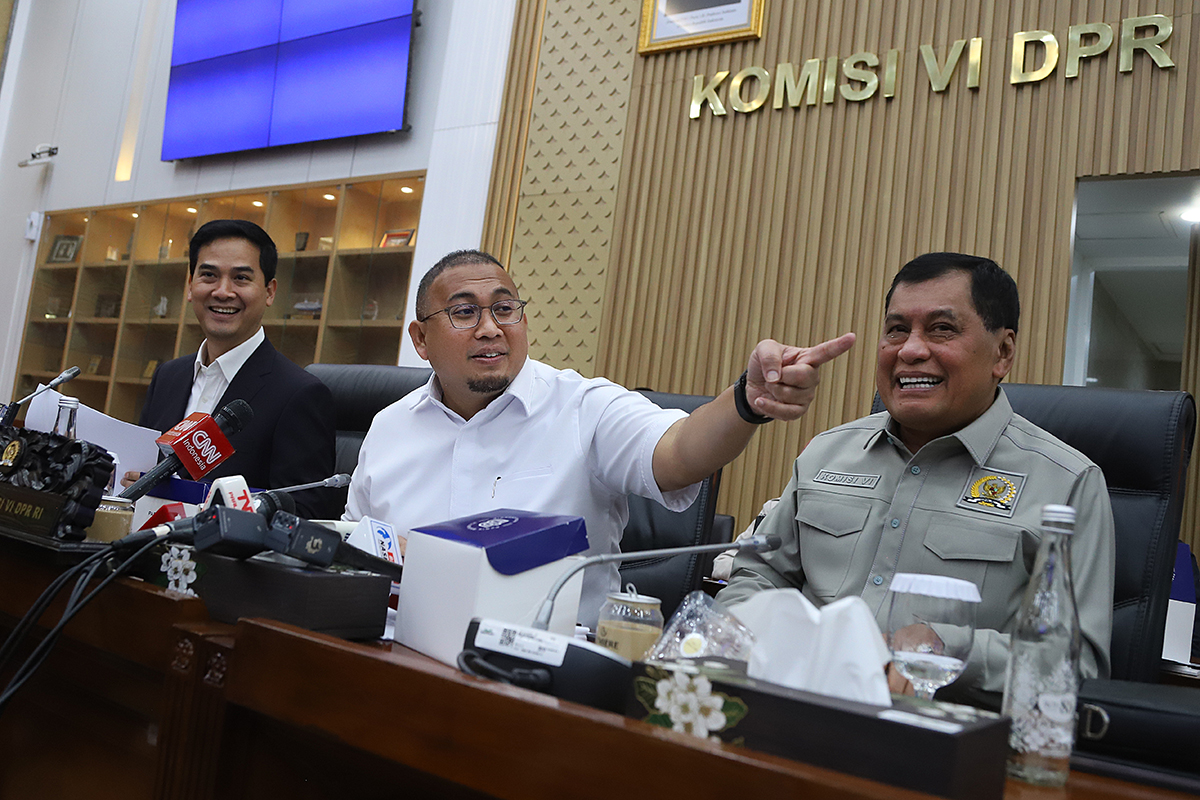 Komisi VI DPR memberikan keterangan terkait  pembentukan panitia kerja (Panja) Pengawasan Tata Kelola Kawasan Batam. (BeritaNasional/Elvis Sendouw)