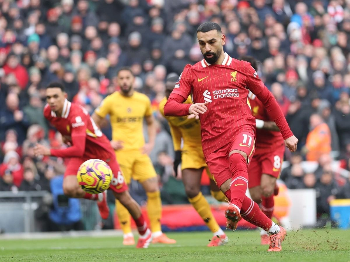 Laga Liverpool vs Wolves. Salah mencetak gol melalui penalti. (Foto/Liverpoolfc.com)