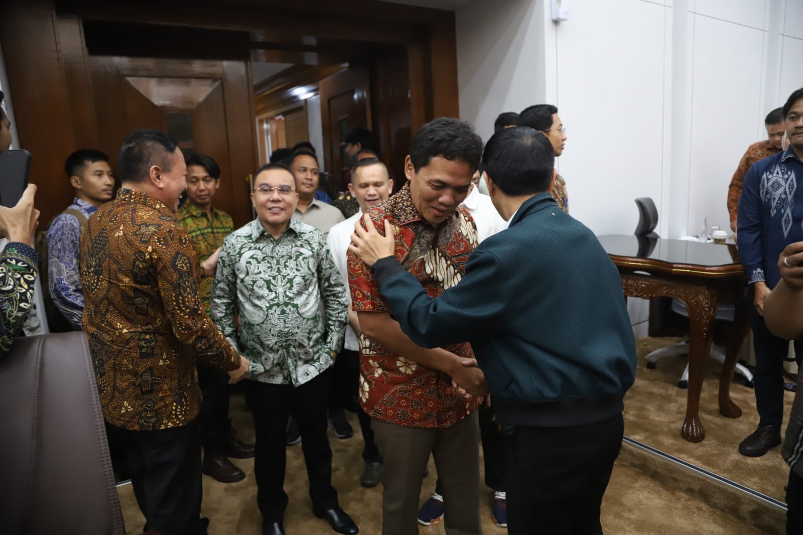 Komisi VI DPR gelar Rapat Kerja Tingkat I membahas RUU BUMN di Nusantara I, Kompleks Parlemen, Senayan, Jakarta, Sabtu (1/2/2025). (BeritaNasional/Elvis Sendouw)