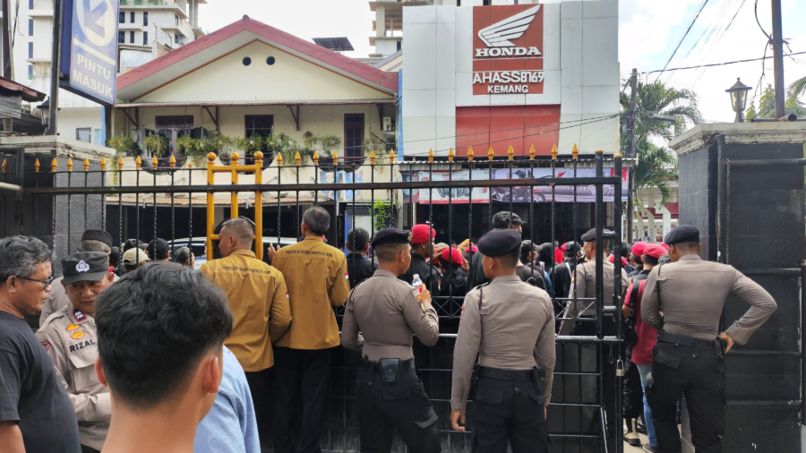 Suasana sidang praperadilan Sekjen PDI Perjuangan, Hasto Kristiyanto. (BeritaNasional/Bachtiarudin Alam)