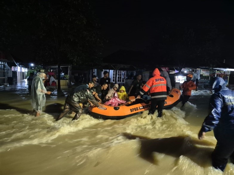 Kondisi banjir luapan Sungai Bengawan Solo merendam permukiman warga di wilayah Surakarta dan Solo Raya, Provinsi Jawa Tengah (BeritaNasional/BNPB)