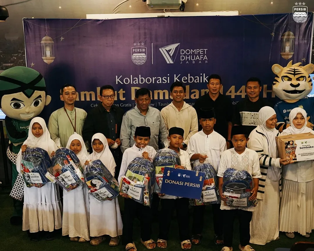 Persib dan Dompet Dhuafa Jabar Tebar Manfaat Jelang Ramadan. (Foto/Instagram)