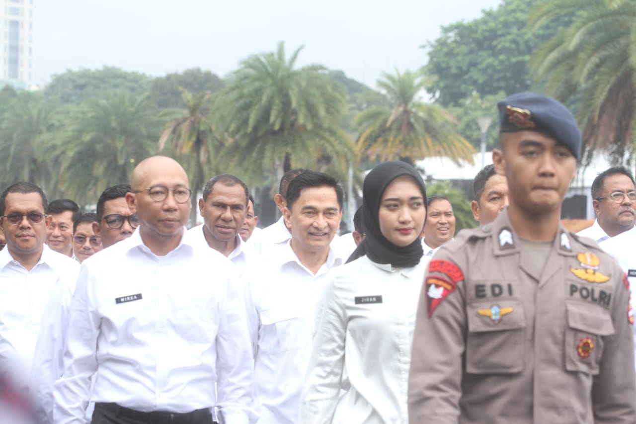 Jihan Nurlela Chalim (kerudung hitam). (BeritaNasional/Oke Atmaja).