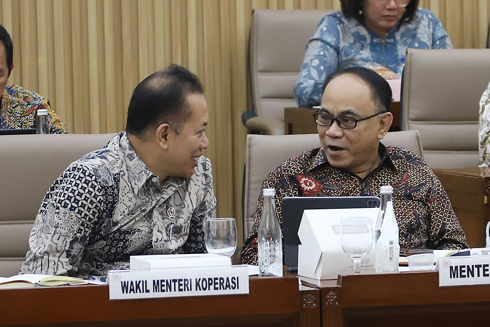 Rapat kerja Komisi VI bersama Menteri Koperasi. (BeritaNasional/Elvis Sendouw)