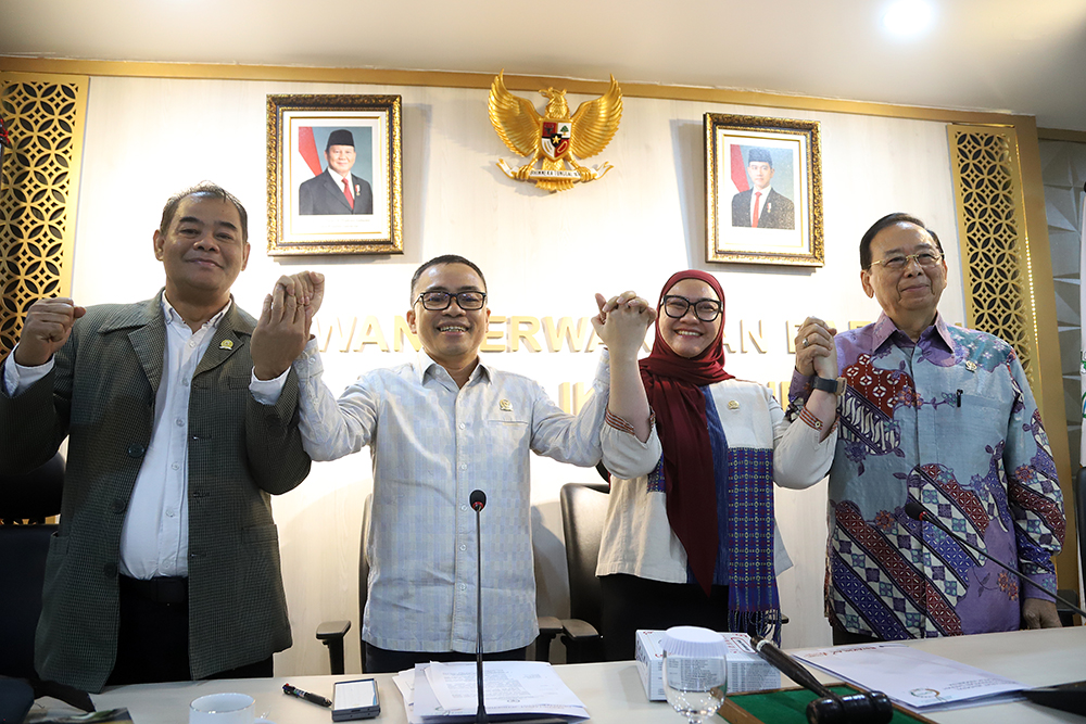 Badan Urusan Legislasi Daerah (BULD) DPD rapat bahas membahas hasil Pemantauan Dan Evaluasi Rancangan Peraturan Daerah Dan Peraturan Daerah. (BeritaNasional/Elvis Sendouw)